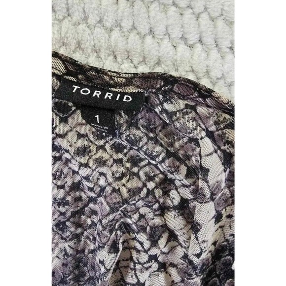 Torrid Shirt Womens 1 Sheer Pop Over Top Snake Print Stretchy Cover Up - Picture 4 of 5
